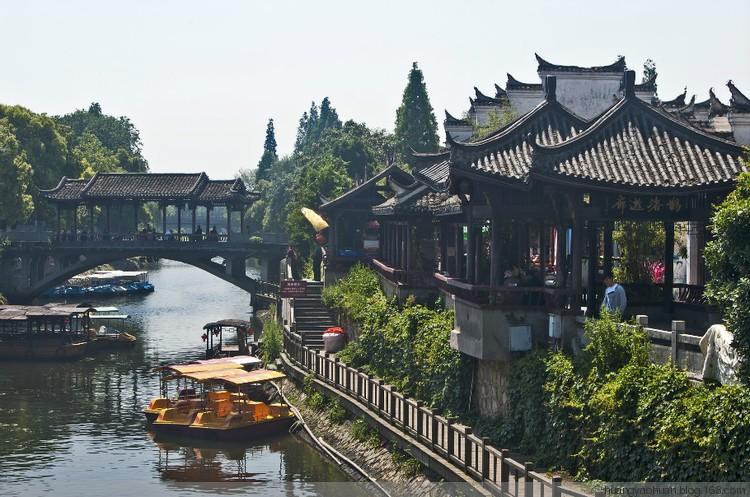 泰坦黎明